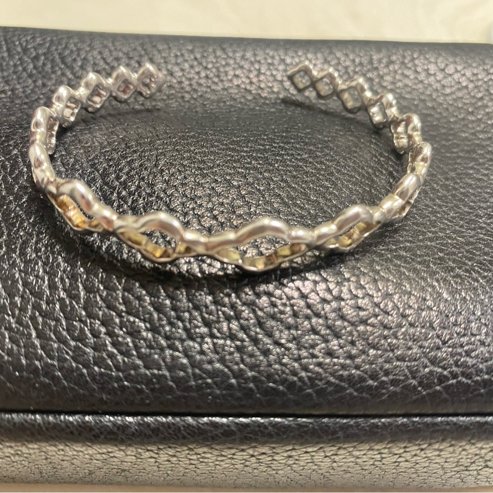 Kendra Scott Elegant Silver Bracelet